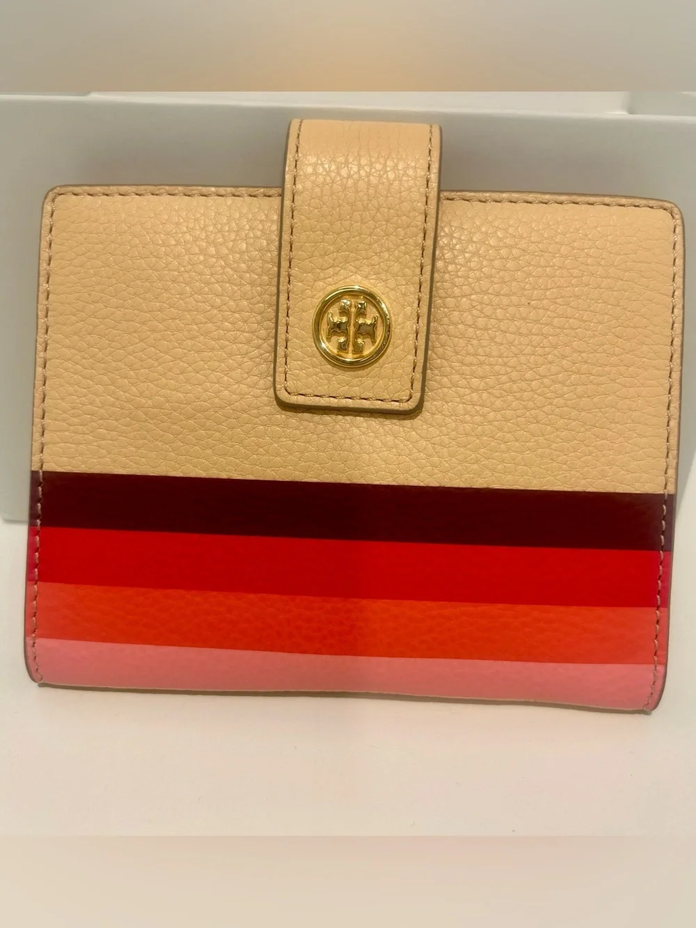 TORY BURCH Beige Pebbled Leather Wallet  (NEW) - Picture 8 of 8